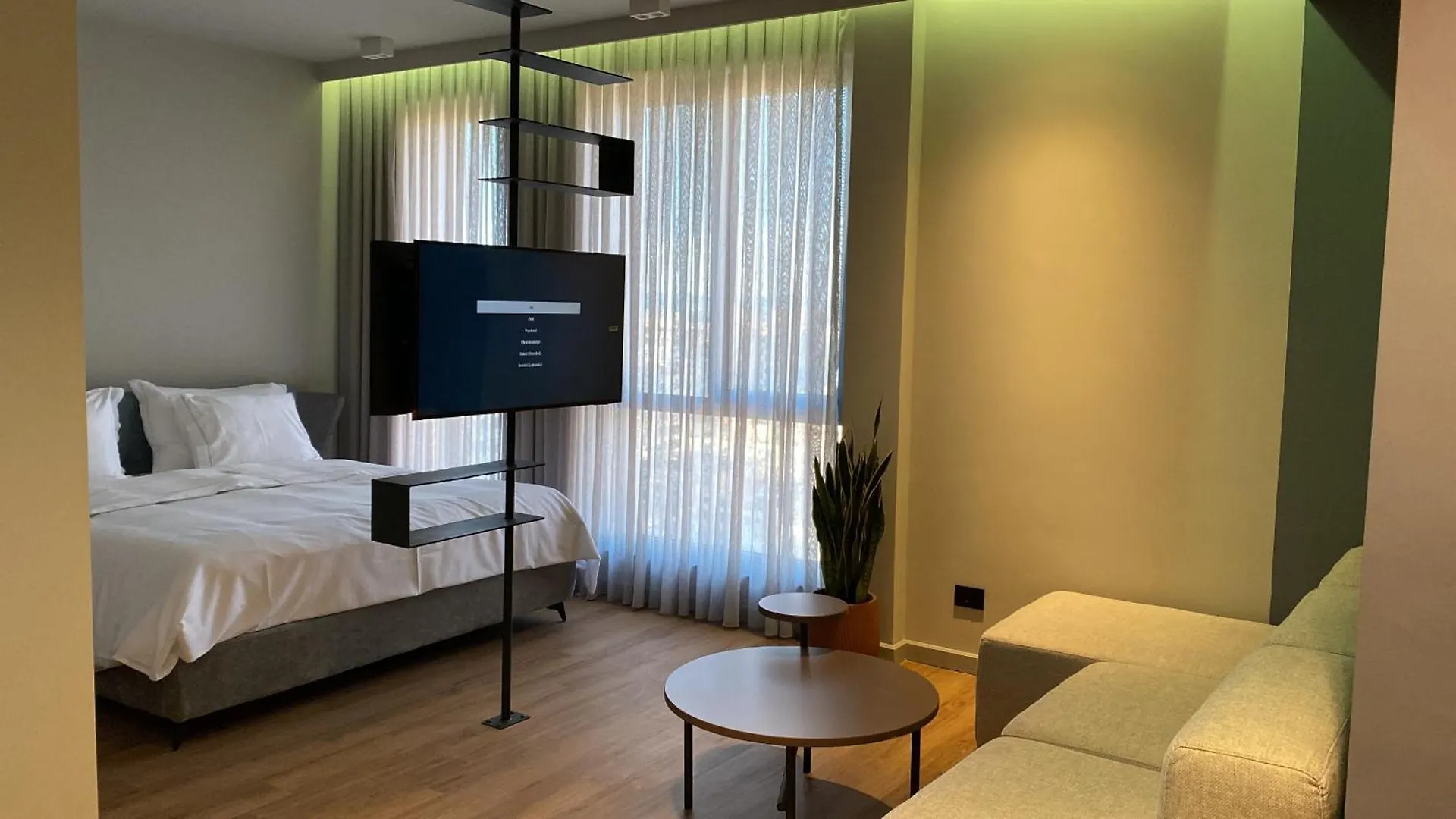 Si Hotel Tirana 4*,